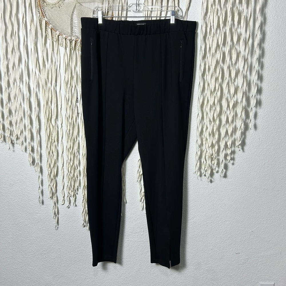 Universal Standard Black Pull on Slit Ankle Pant Size M(18/20)